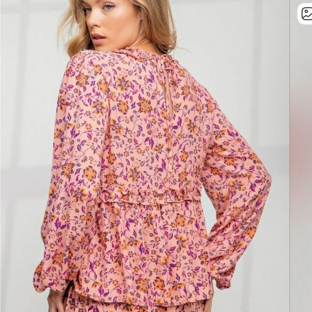 💕 Easel 💕Pink and Purple Floral Blouse - Picture 4 of 4